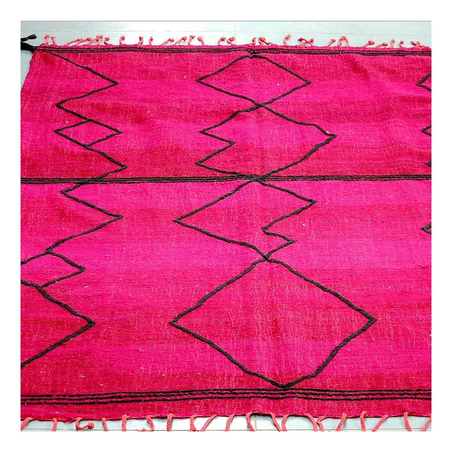 TAPIS FRAMBOISE BERBERE FAIT MAIN TISSAGE ARTISANAL