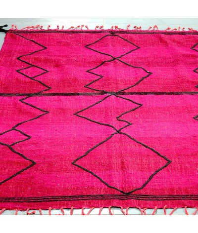 TAPIS FRAMBOISE BERBERE FAIT MAIN TISSAGE ARTISANAL