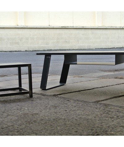 TABLE MAHE BY TERRE ET METAL