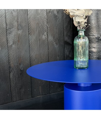 table ronde en métal Pétra couleur bleu outremer RAL 5002