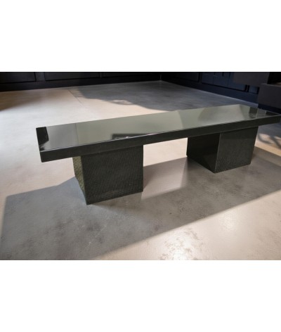 banc pur en métal noir